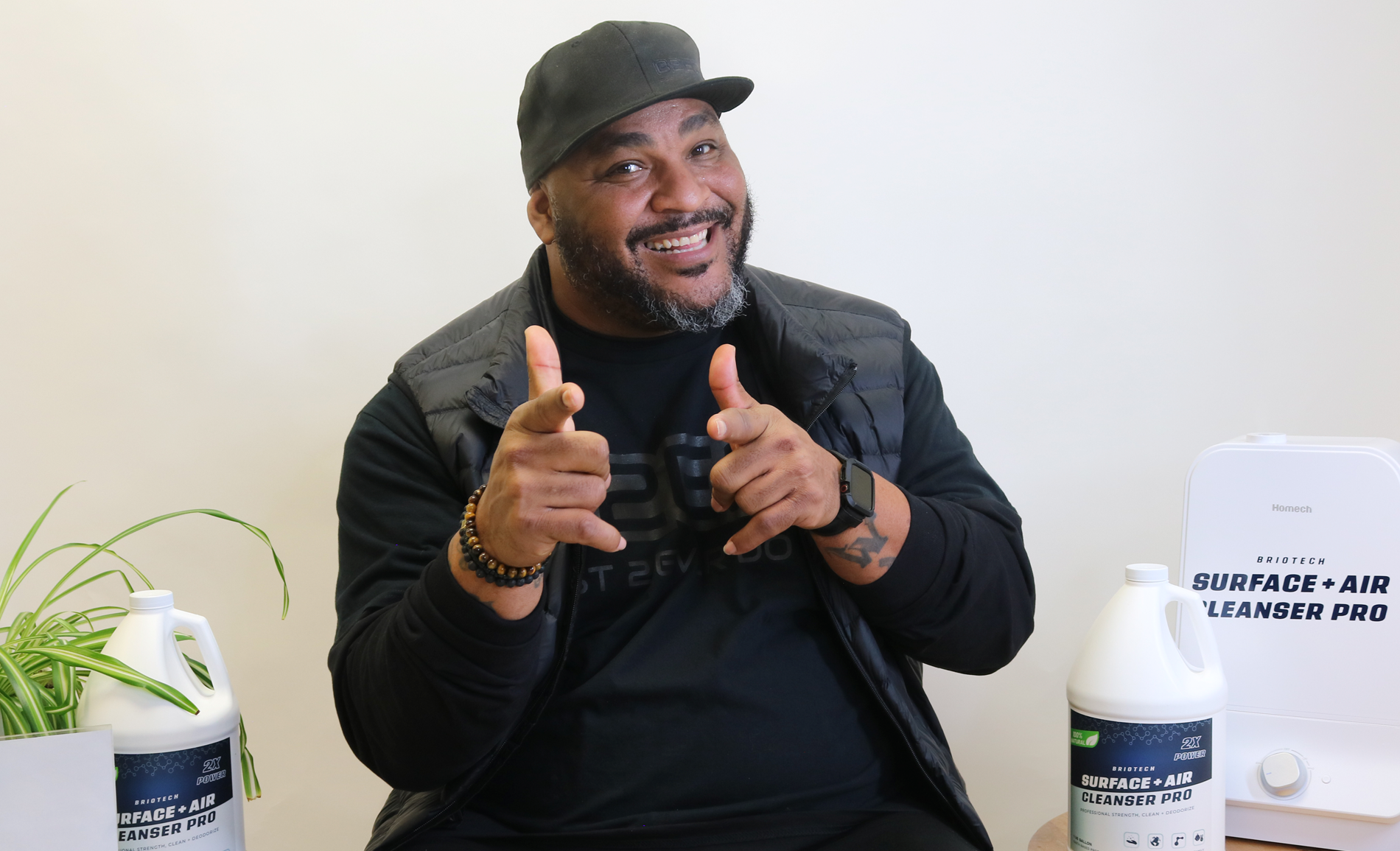 Seattle Seahawk Legend Walter Jones Signs with Briotech